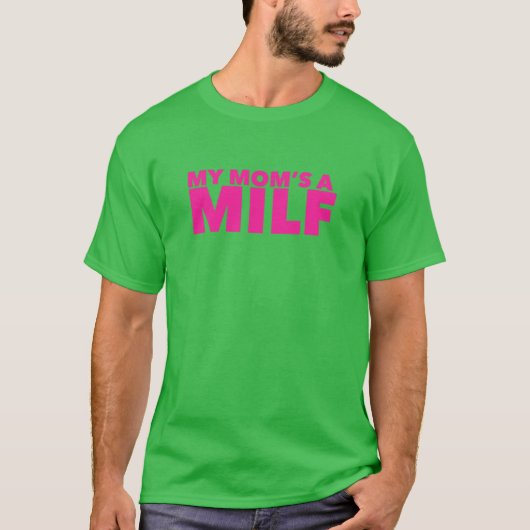 My Moms a MILF family funny retro Tシャツ (正面)