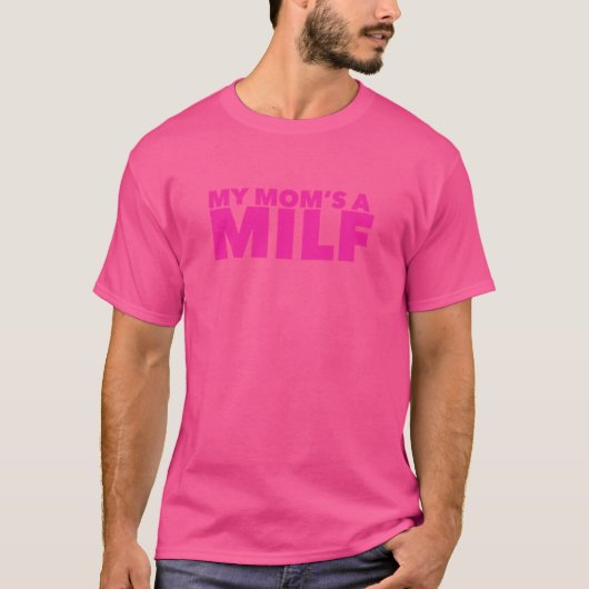 My Moms a MILF family Tシャツ (正面)
