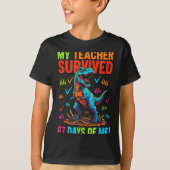 My Teacher Survived 67 Days Of School 67 Meme Dino Tシャツ (正面)