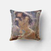 Mysterious Fantasy Girl - Gothic Art Aesthetic クッション (裏面)