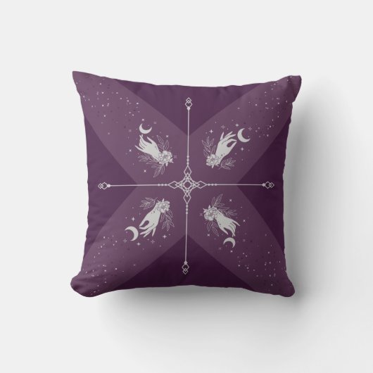 Mystic Moon Purple Celestial Boho Throw Pillow クッション (正面)