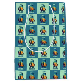 Mystical Bigfoot Woodland Birthday Gift Bag ミディアムペーパーバッグ