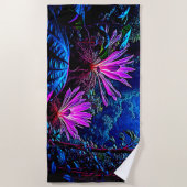 Mystical Glowing Jungle Bloom Design ビーチタオル (正面)