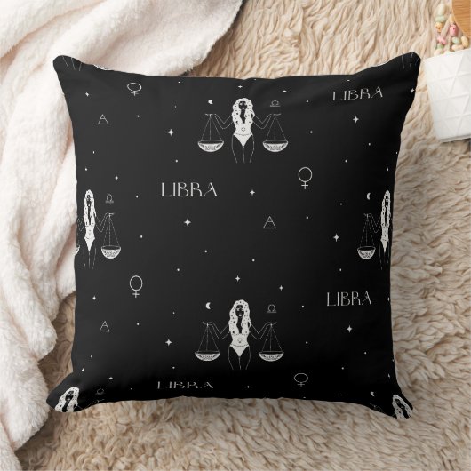 Mystical Libra Zodiac Pattern in Black and White クッション (ブランケット)