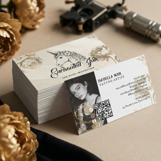 Mystical Unicorn Elegant Gold Floral Tattoo Artist 名刺