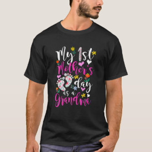 Nを期待する祖母としての私の最初の母おもしろいの日 Tシャツ