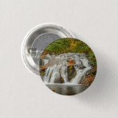 N.ジョージアの美しいデュークス・クリークの滝 缶バッジ (正面&裏面)