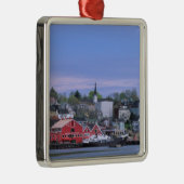 N.A.カナダ、ノヴァスコシア。ルネンブルクの景色 メタルオーナメント (右)