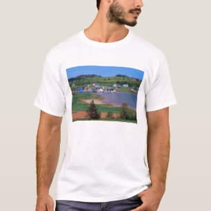 N.A. カナダ、プリンスエドワードアイランド州。ボートが Tシャツ