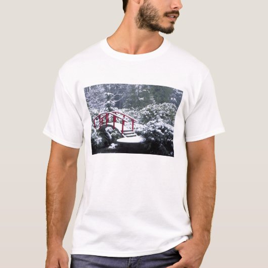 N.A., USA, ワシントン州, シアトル。月橋(ムーン・ブリッジ)イン Tシャツ (正面)