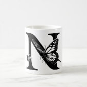 N Alphabet black butterfly モーフィングマグカップ (中央)
