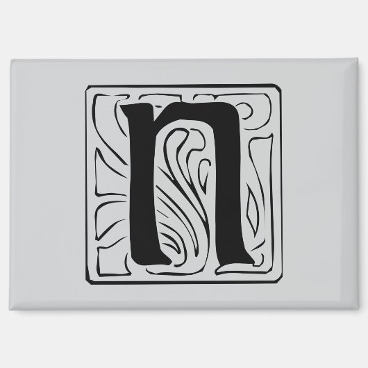 N Monogramm schwarz マグネット (正面)