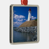 NA、カナダ、ニューブルンズウィック、カンポベロ島。5 メタルオーナメント (右)