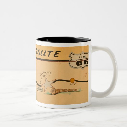 NA、米国、アリゾナのHolbrookのルート66の道の壁画 ツートーンマグカップ (右)