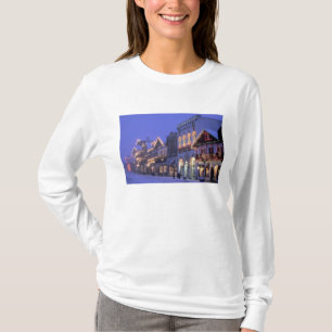 NA、米国、ワシントン州、Leavenworth。 メイン・ストリート Tシャツ