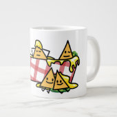 NachosはチーズハラペーニョのNachoのトーティーヤ破片を溶かしました ジャンボコーヒーマグカップ (正面右)