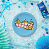 NachosはチーズハラペーニョのNachoのトーティーヤ破片を溶かしました ペーパープレート (パーティー)