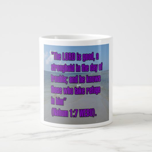 Nahum 1:7 WEBU Mug ジャンボコーヒーマグカップ (正面)