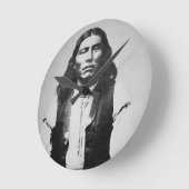 Naiche (d.1874)チリカワの最高指導者 ラウンド壁時計 (傾斜)