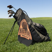 NAME パーソナライズされた Old Oak Barrel Beer Keg Brewery ゴルフタオル (グリーン)