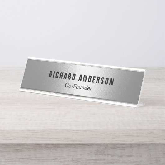 Name and Title Modern Silver Professional デスクネームプレート (正面)