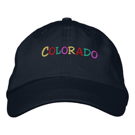 Namedrop Nation_Colorado数々の – 色付き 刺繍入りキャップ (正面)