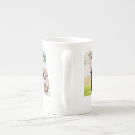 NANAフォトコラージュレター切り出しパーソナライズされた ボーンチャイナマグカップ (裏面)