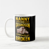 Nanny And Grandson A Bond That Can't Be Broken Shi コーヒーマグカップ (左)