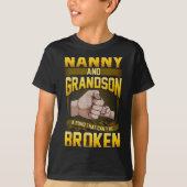 Nanny And Grandson A Bond That Can't Be Broken Shi Tシャツ (正面)