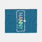 Nanny Est 2026 Promoted To Grandma 2026 For Grandm フリースブランケット (正面(横))