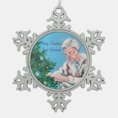 NANNY/GRAMMYからのクリスマスの挨拶 手描き スノーフレークピューターオーナメント (正面)