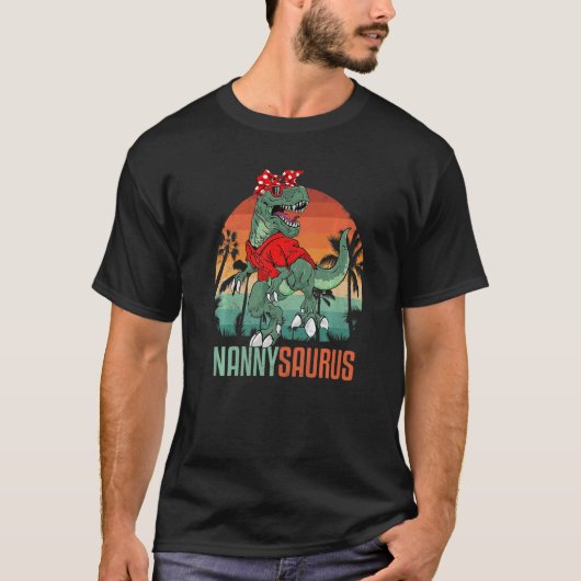 NannysaurusレックスNanny Saurus恐竜の着ている宋 Tシャツ (正面)