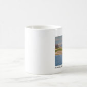 Nantucketの灯台-フェリーIVからの眺め コーヒーマグカップ (中央)