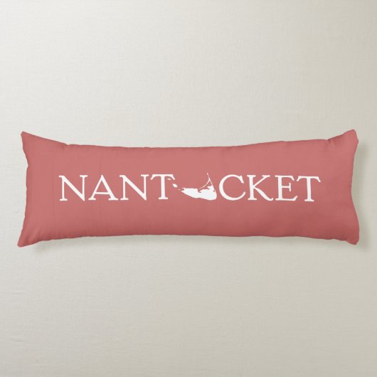 Nantucketの赤い1ラインのロゴのリバーシブルの体の枕 ボディピロー (正面)