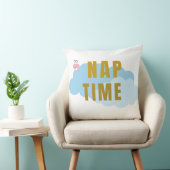 Nap Time Cozy Throw Pillow – Fun Cloud Design クッション (椅子)