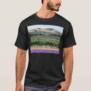 Napa Valleyのブドウ園 Tシャツ
