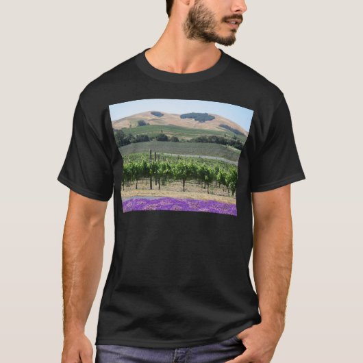 Napa Valleyのブドウ園 Tシャツ (正面)