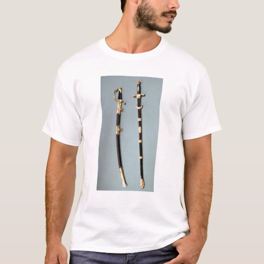 Napoleon Bonaparteが与える記念する剣 Tシャツ (正面)