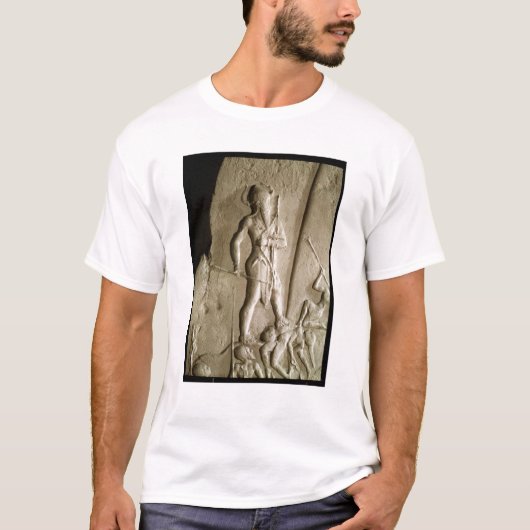 Naram罪の勝利の石碑 Tシャツ (正面)