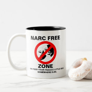 Narcの自由地帯のコーヒー・マグ ツートーンマグカップ