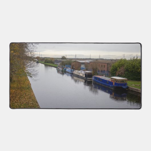 Narrowboats on the Knottingley and Goole Canal デスクマット (正面)