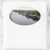 Narrowboats on the Knottingley and Goole Canal 楕円形シール (バッグ)