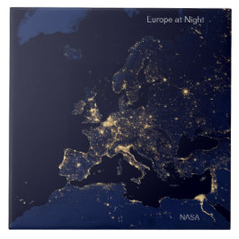 NASAによる夜のヨーロッパ タイル