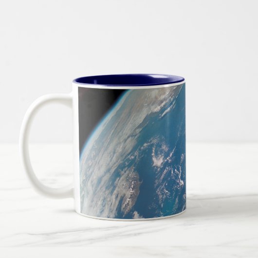 NASAはコロンビアによって取られる肢を埋めます ツートーンマグカップ (左)