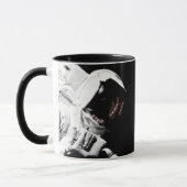 NASAアポロ17宇宙飛行士国旗の地球ムーンの写真 マグカップ (左)