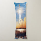 NASAアポロ8ロケット打ち上げケネディ宇宙センター ボディピロー (裏面 (縦))