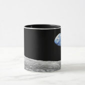 NASAアポロ8地球の月の月周回軌道写真 マグカップ (中央)