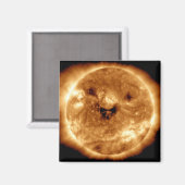 NASA太陽観測衛星から見た笑顔の太陽 マグネット (正面/裏面)