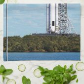 NASA SLS宇宙発射システムロケットランチパッド キッチンタオル (折り畳み)