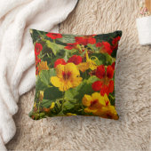 Nasturtiumオレンジ、黄色、緑、ガーデンシーン クッション (ブランケット)